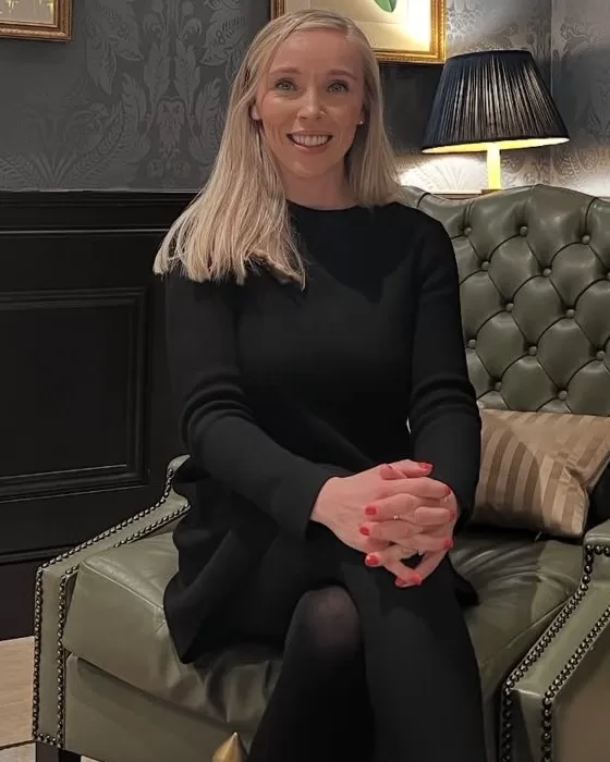 Portrait of Lynne Leon, Founder and Managing Director of VILASA